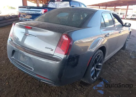 2023 Chrysler 300 300S из США, поврежденный, VIN 2C3CCABG7PH641015